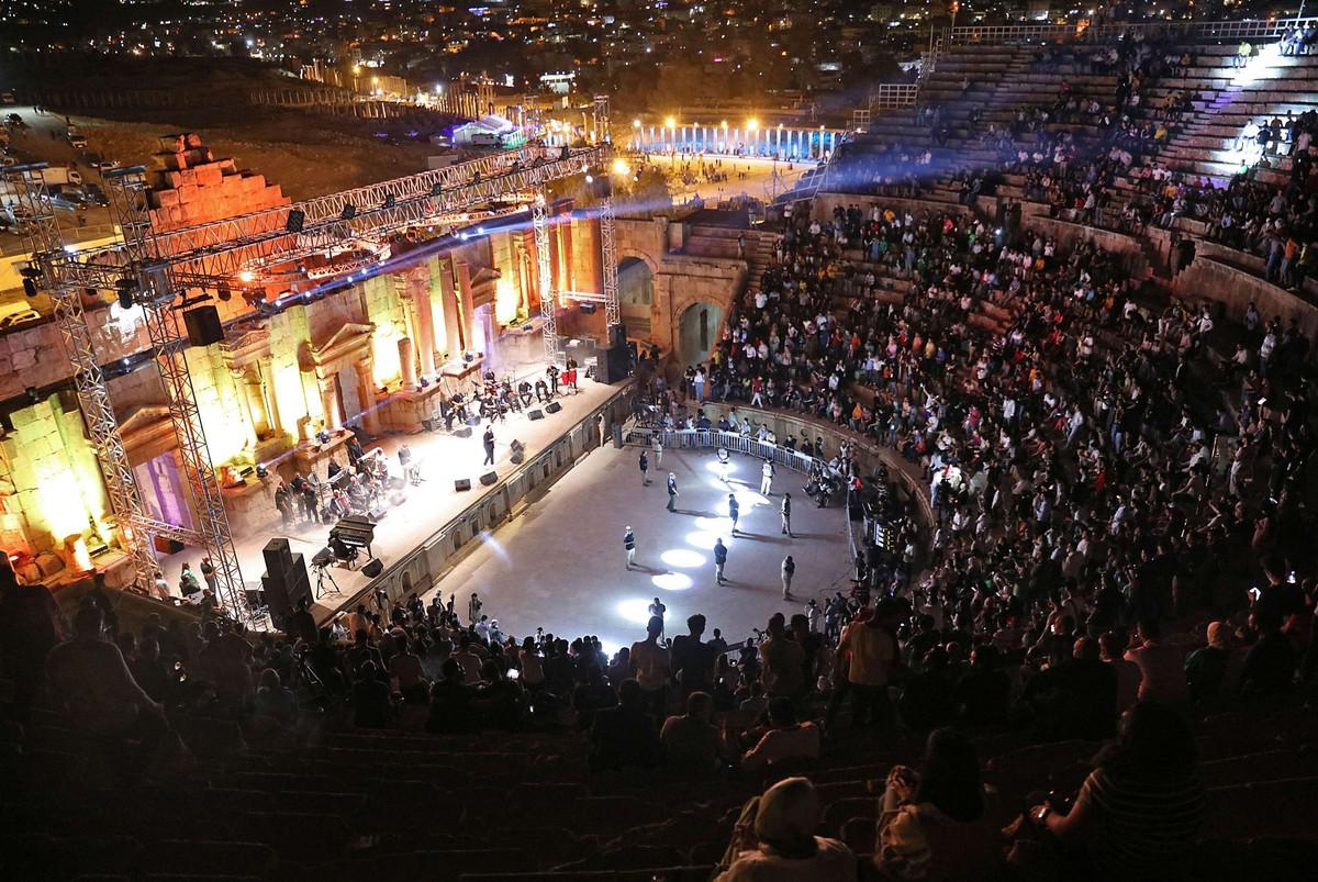 Southern Theatre - Ancient Roman architecture - The Archaeological Site of Jerash
