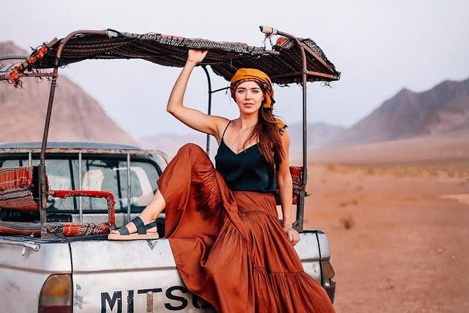 4x4 jeep safari tour in the magnificent landscape of wadi rum