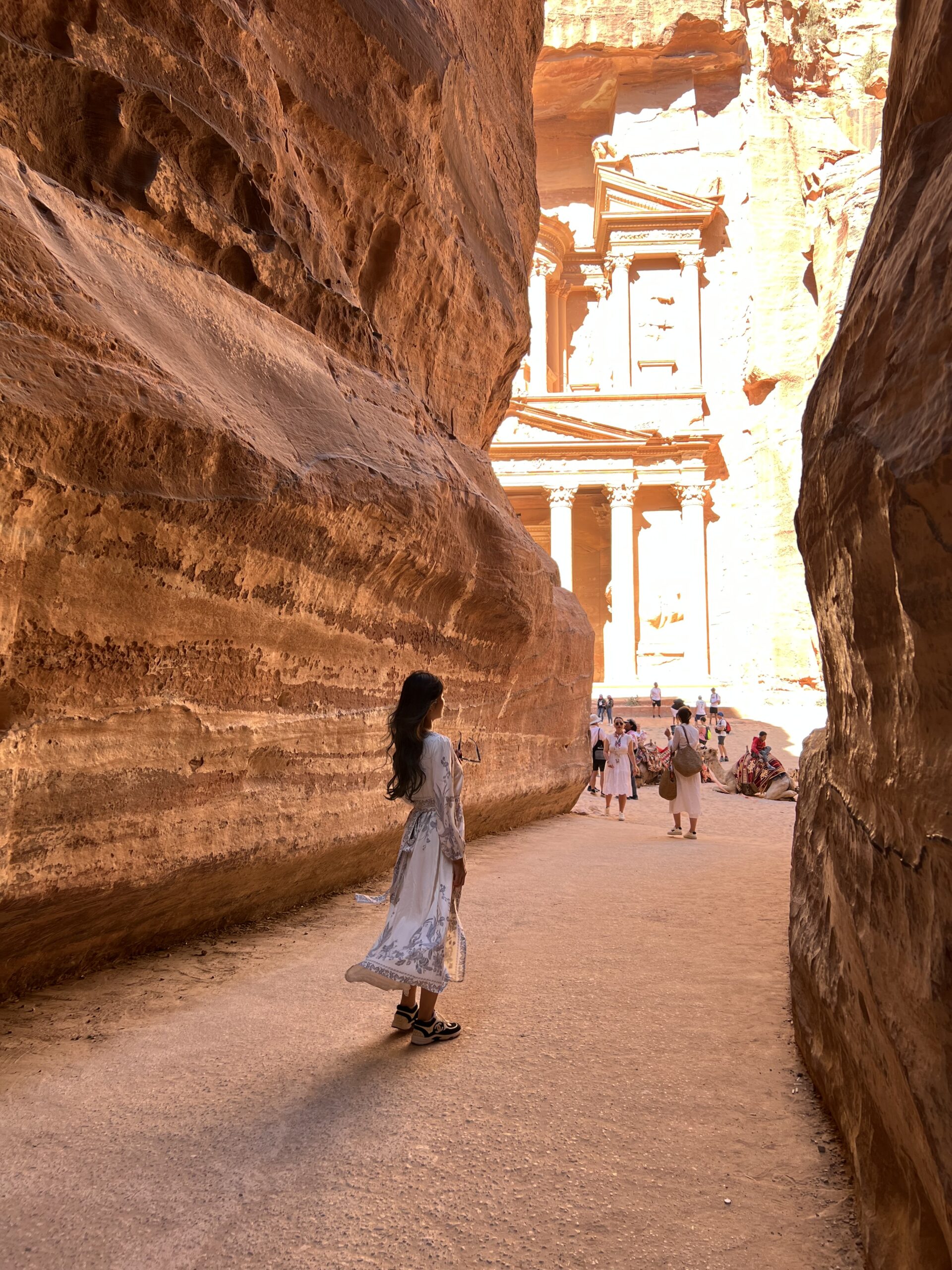 Discover Jordan Petra - The End of The Siq